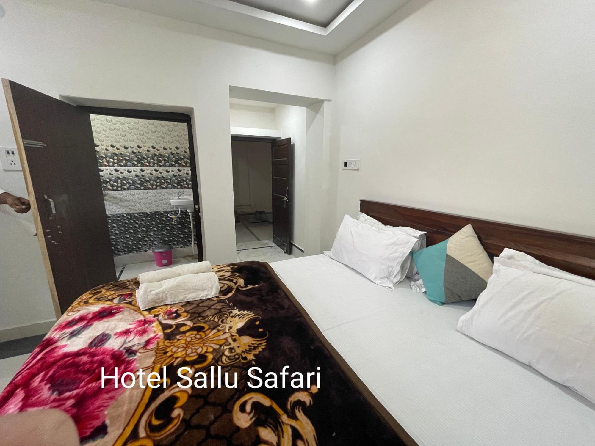 Hotel Sallu Safari Jaisalmer Buitenkant foto