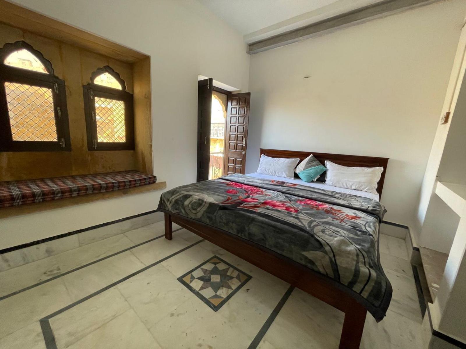 Hotel Sallu Safari Jaisalmer Kamer foto