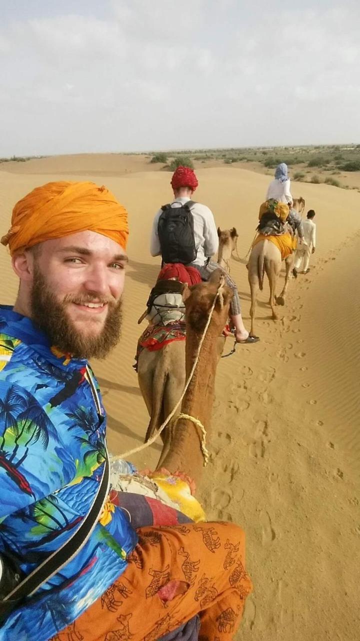 Hotel Sallu Safari Jaisalmer Buitenkant foto